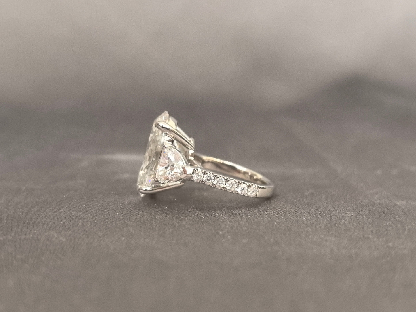 Oval Lab-Grown Diamond Ring in 18K Gold | Four-Prong with Twin Heart Diamonds & Half Halo