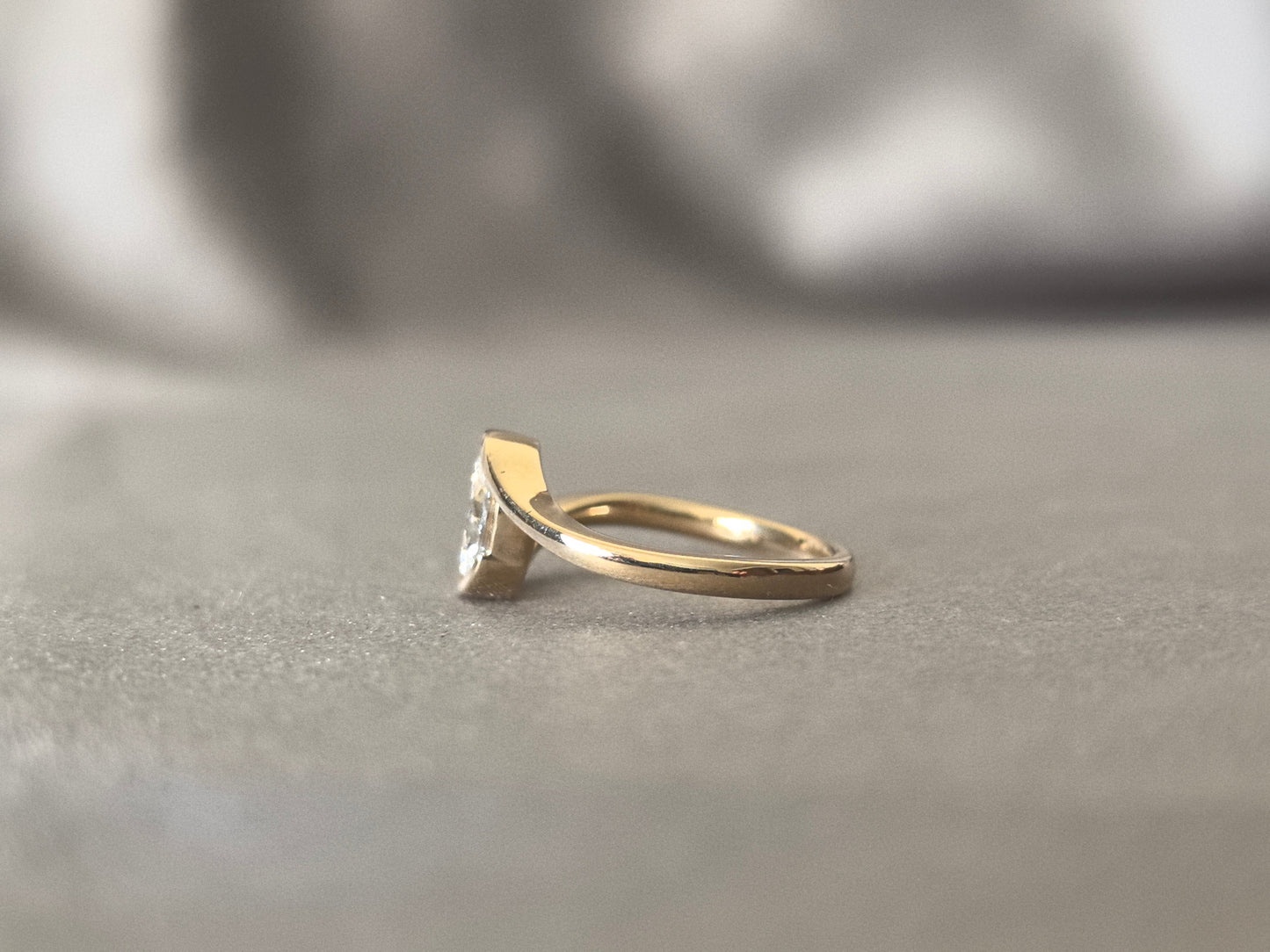 1-Carat Oval Lab-Grown Diamond Ring with Minimalist Wrap Shank