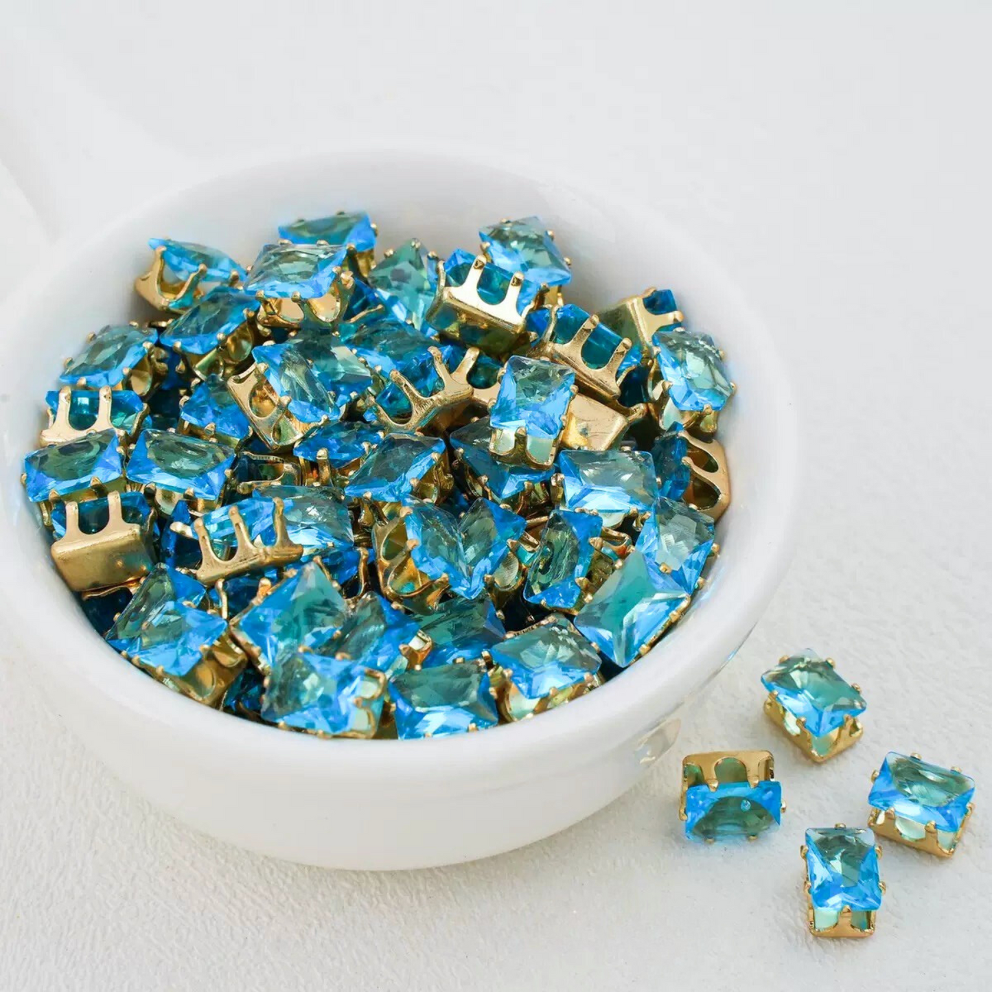 【A21】50pcs Rectangle Zircon Beads – 5x7mm Gold-Claw DIY Spacer for Handmade Jewelry