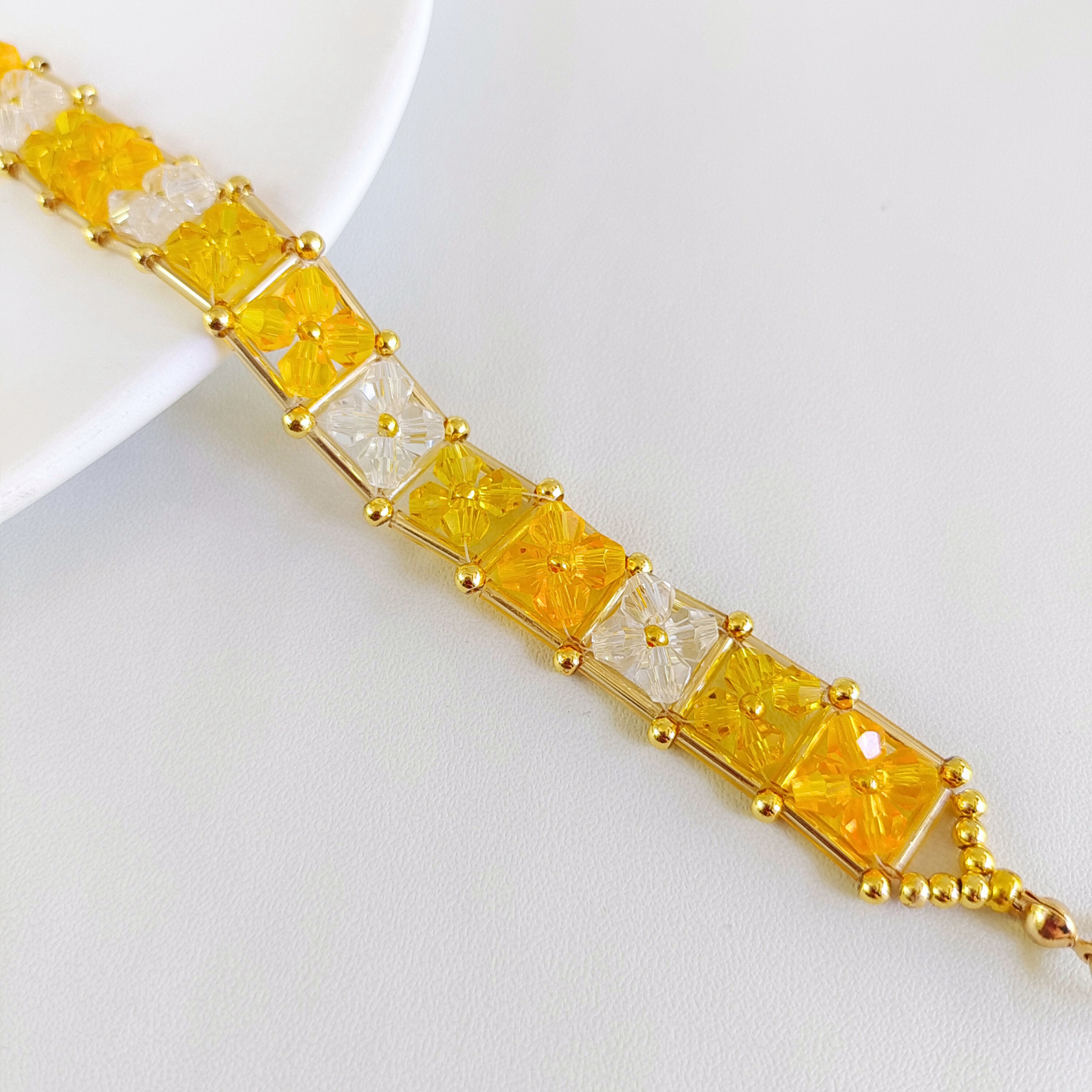 No.22 DIY Rock Sugar-Inspired Beaded Bracelet – 4mm Crystal Diamond Beads, 6mm Gold Tube Beads, Gold Seed Beads & Findings | CraftKit Beginner-Friendly Gift for Her