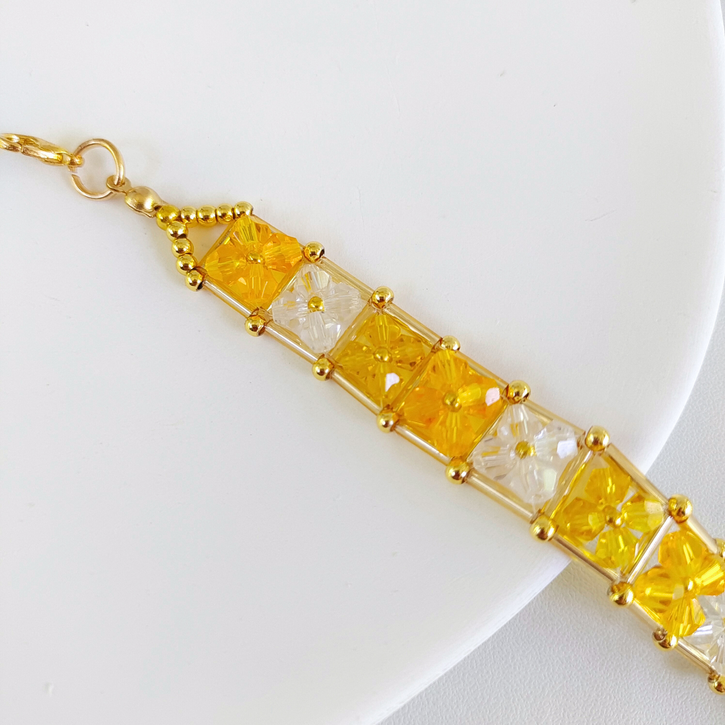 No.22 DIY Rock Sugar-Inspired Beaded Bracelet – 4mm Crystal Diamond Beads, 6mm Gold Tube Beads, Gold Seed Beads & Findings | CraftKit Beginner-Friendly Gift for Her