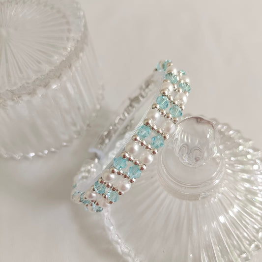 No.02 DIY Frozen-Inspired Beaded Bracelet Kit – 4mm Crystal Diamond Beads, 4mm Pearls, Silver Seed Beads & Findings | Beginner Jewelry Craft Kit Gift for Her