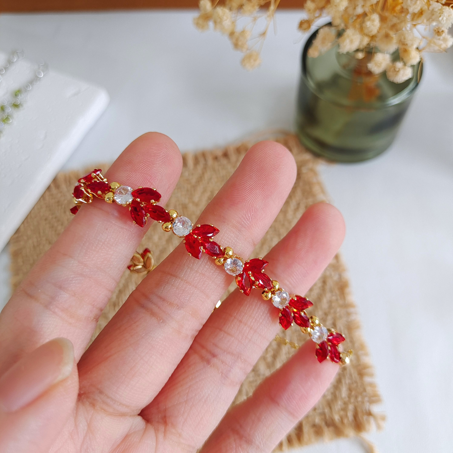No.27 Goldfish DIY Bracelet Kit – 18K Gold Claw Rhinestones Handmade Jewelry Set