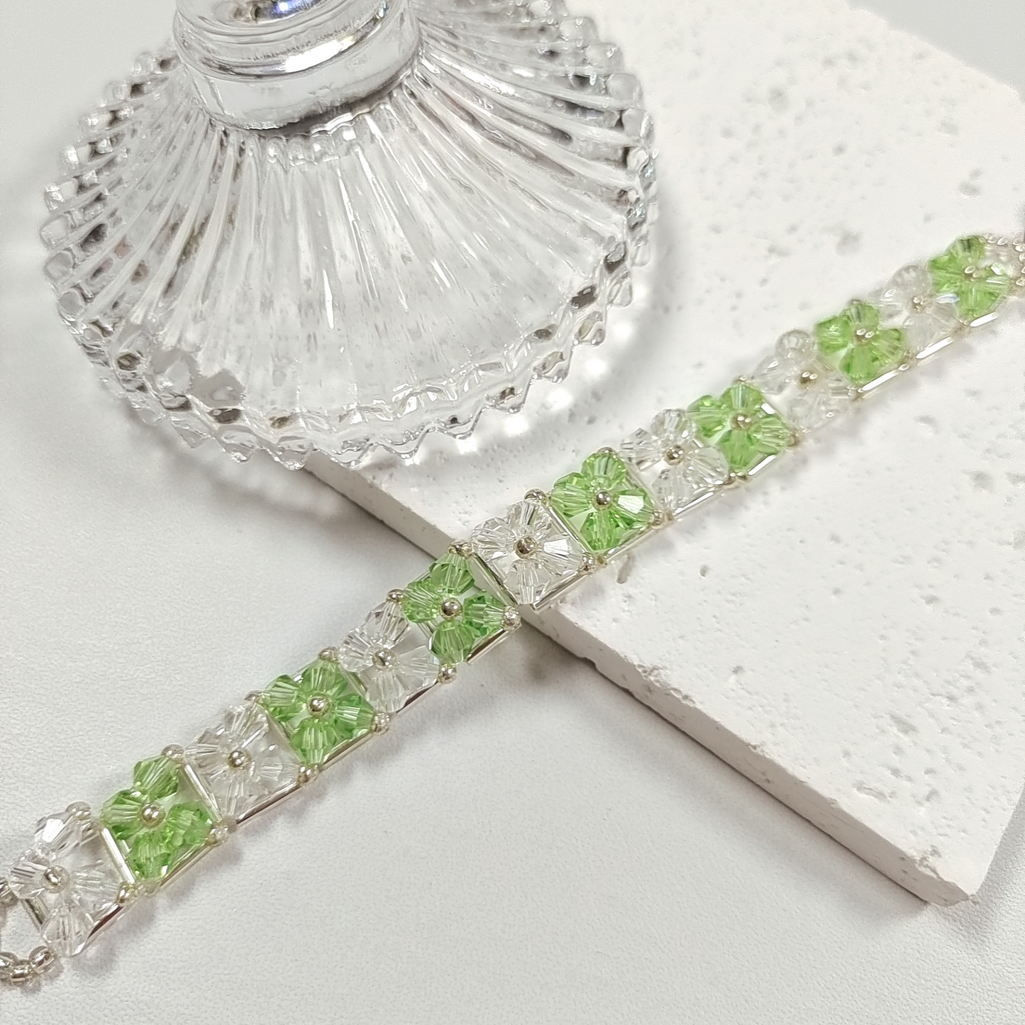 No.33 DIY Beaded Bracelet Kit – Multicolor Diamond Beads, 6mm Silver-Plated Tube Beads, Seed Beads & Magnetic Clasp | Beginner-Friendly Jewelry Craft