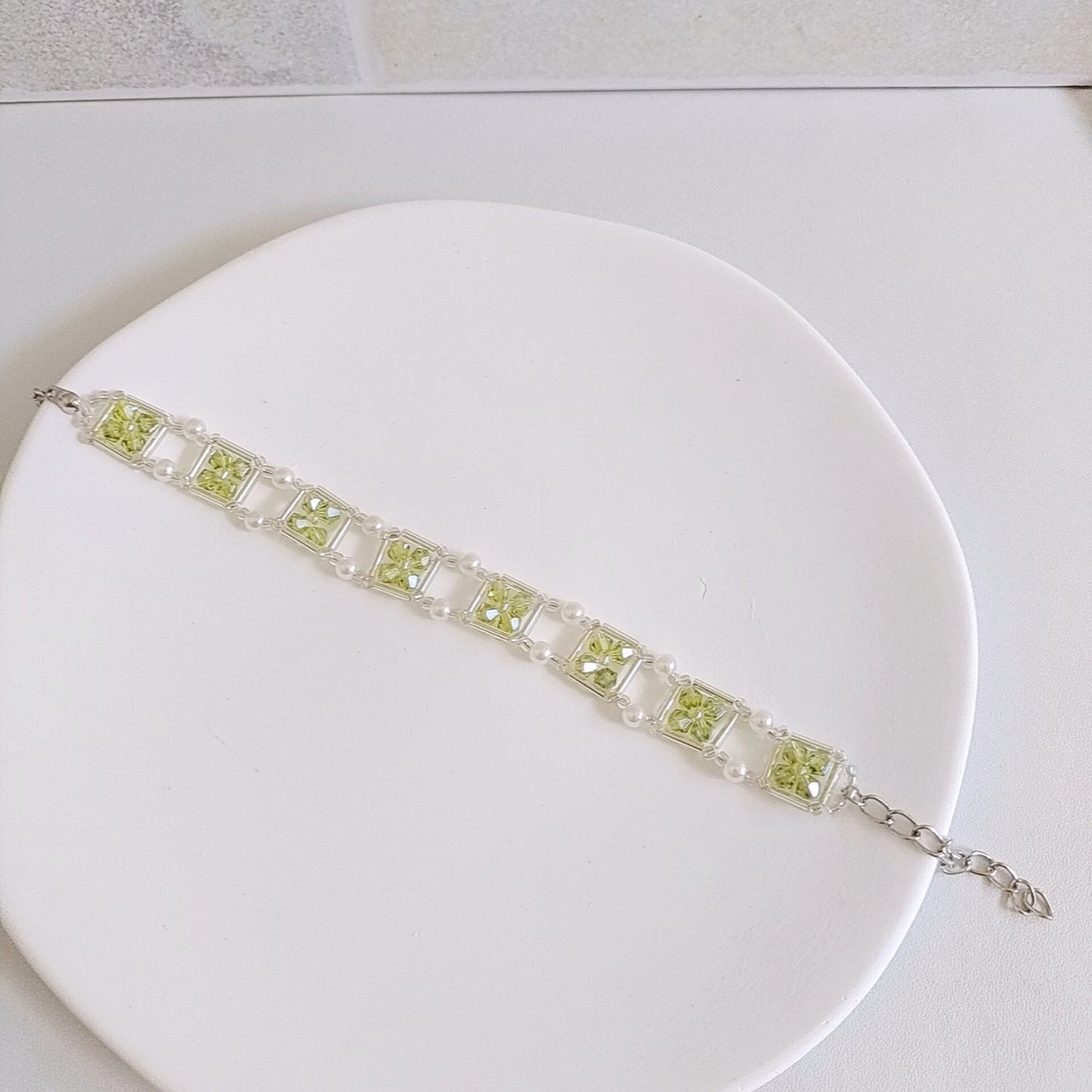 No.21 DIY Beaded Bracelet Olive Green Beads – Silver-Plated Seed Beads, Pearls & Tools | Easy Craft for Beginners，Best Gift for Mother's Day