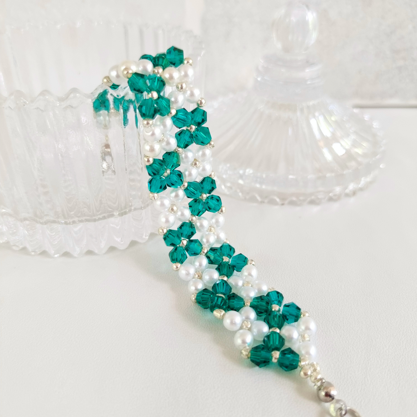 No.04 DIY Peacock-Inspired Beaded Bracelet– Green 4mm Crystal Diamond Beads, 4mm Pearls, Silver Seed Beads & Jewelry Findings | Craft Kit Beginner-Friendly Craft Gift for Her