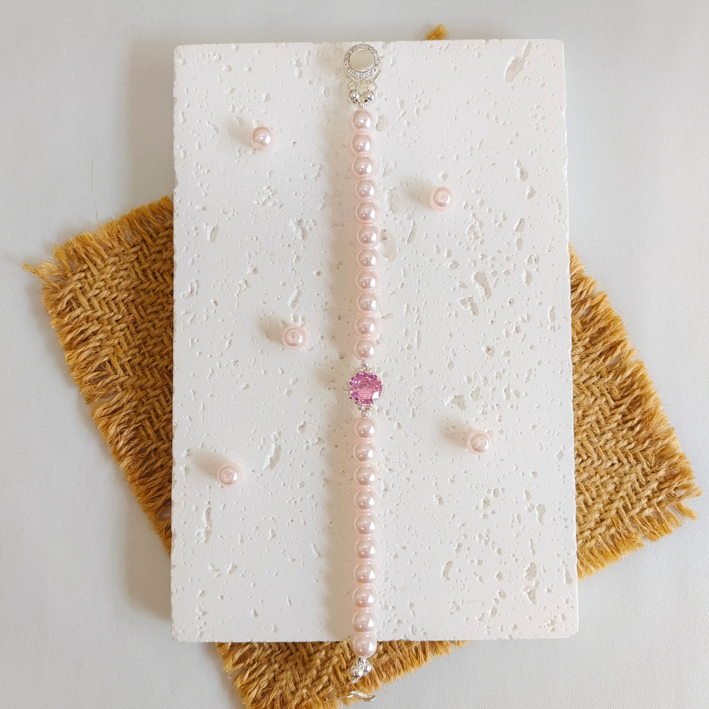 No.30 Elegant Pink Pearl Bracelet – Handmade with 6mm Pearls & Pink Rhinestone