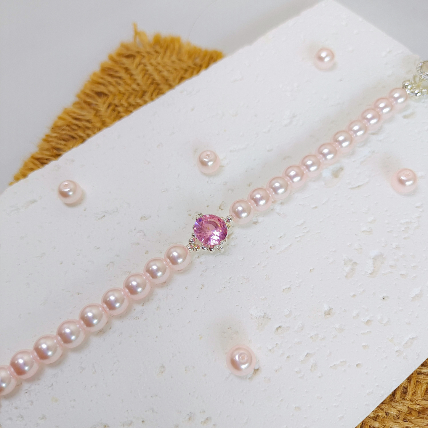 No.30 Elegant Pink Pearl Bracelet – Handmade with 6mm Pearls & Pink Rhinestone