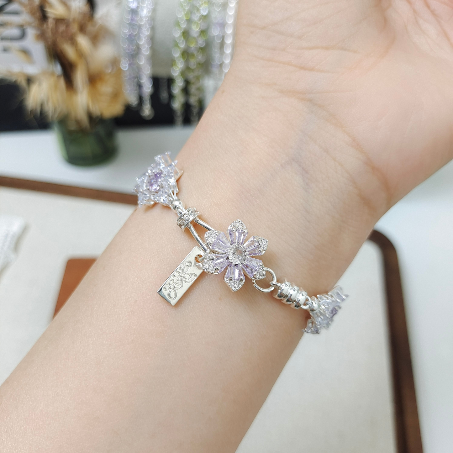 No.33 Purple Dreamcatcher Handmade Bracelet with Sakura Clasp – Finished Jewelry