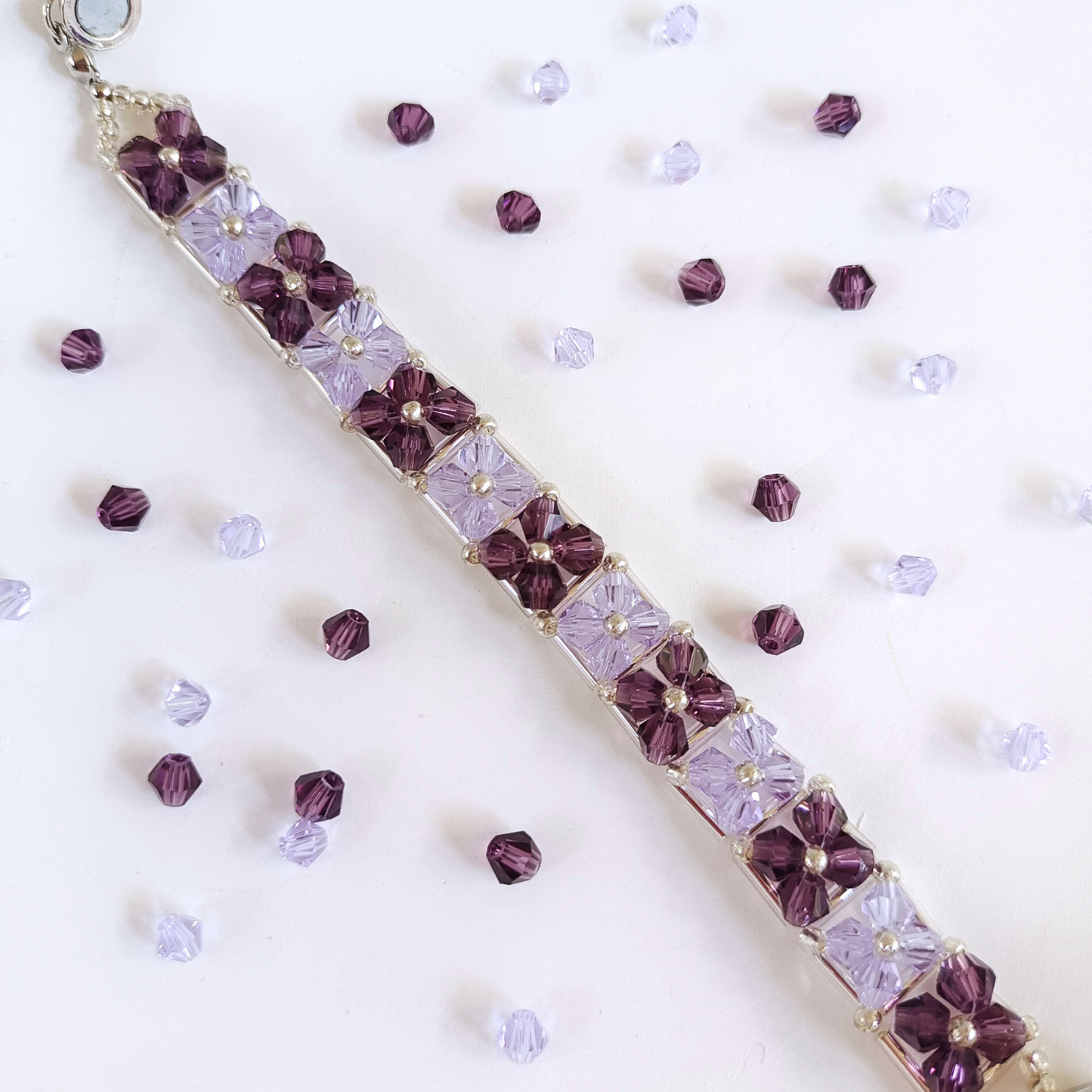 No.33 DIY Beaded Bracelet Kit – Multicolor Diamond Beads, 6mm Silver-Plated Tube Beads, Seed Beads & Magnetic Clasp | Beginner-Friendly Jewelry Craft