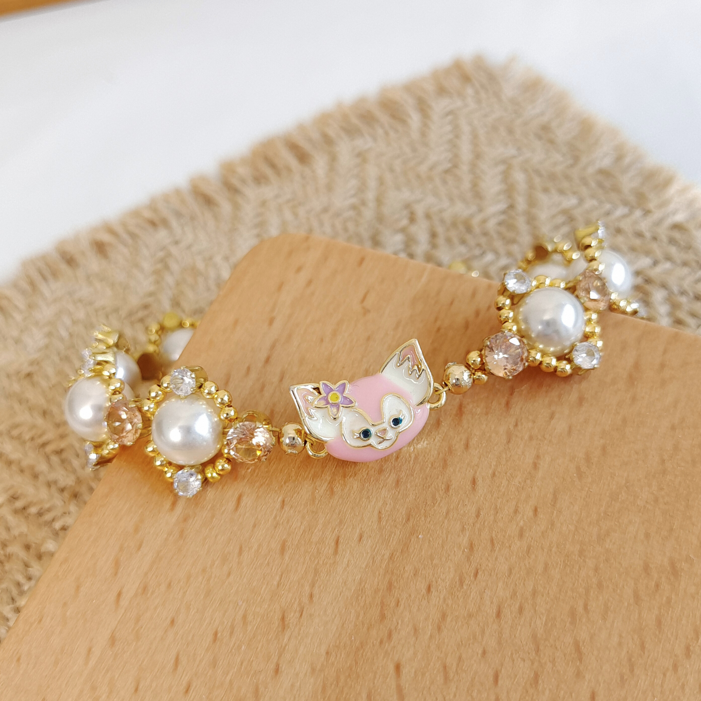 No.22 LinaBell-Inspired Pearl Bracelet – Handmade Pink Elegance with Zircons & Beads