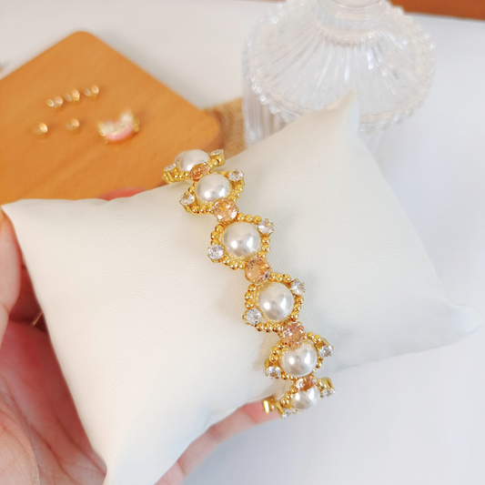 No.22 LinaBell-Inspired Pearl Bracelet – Handmade Pink Elegance with Zircons & Beads