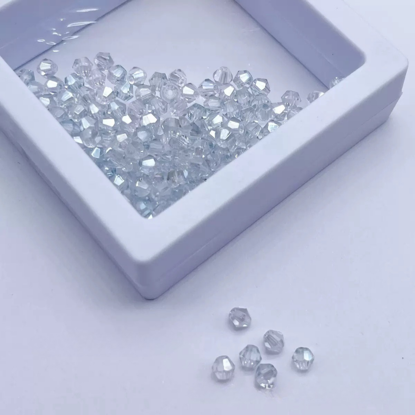 【L01】80 pcs 4mm AB Coated Diamond Glass Beads – DIY Crystal Jewelry Making Kit