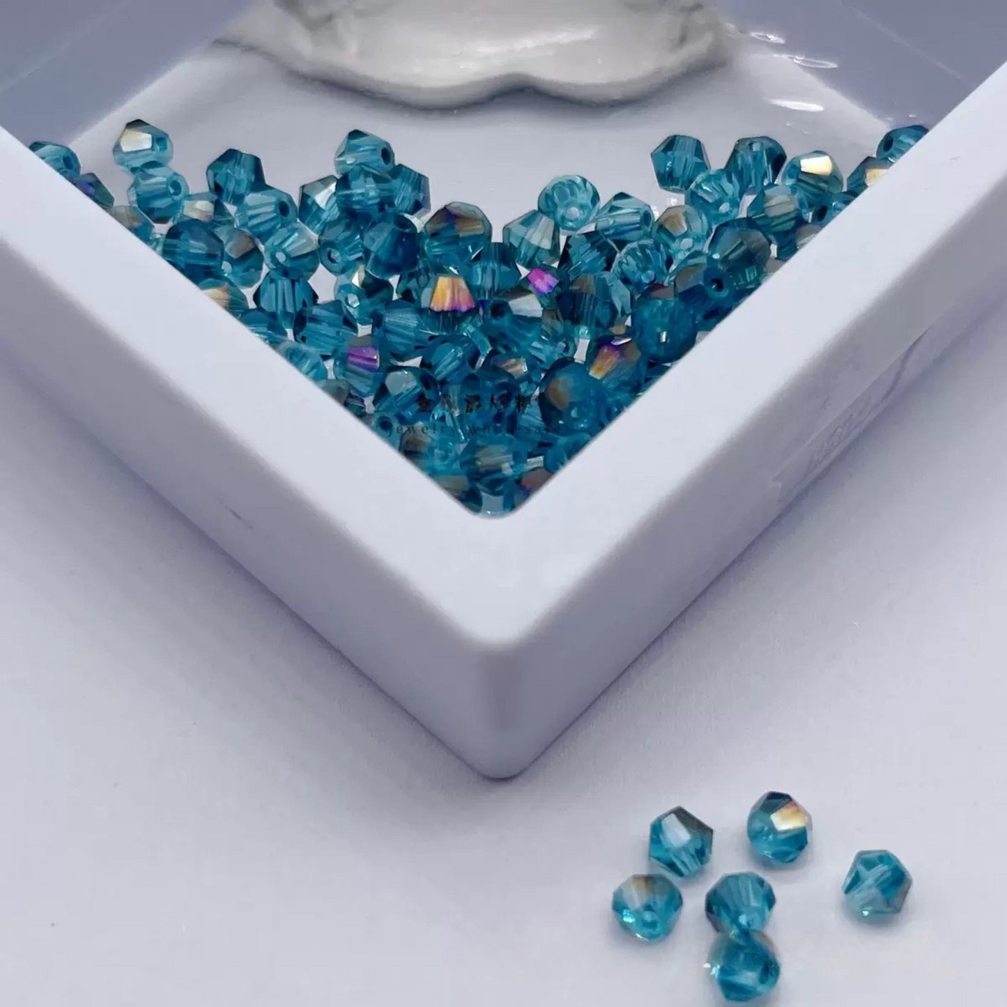 【L01】80 pcs 4mm AB Coated Diamond Glass Beads – DIY Crystal Jewelry Making Kit