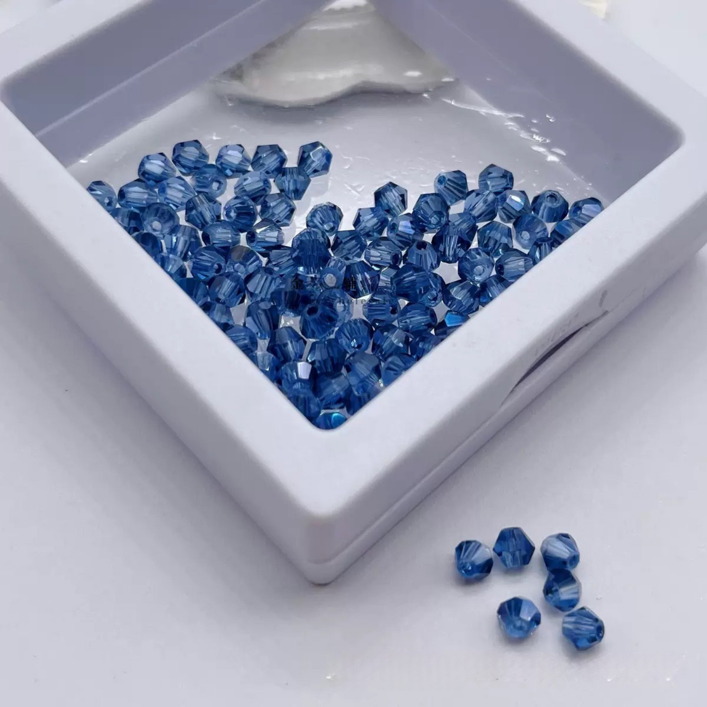 【L01】80 pcs 4mm AB Coated Diamond Glass Beads – DIY Crystal Jewelry Making Kit