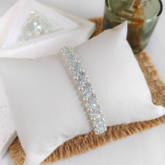 No.20 Frozen-Inspired Elsa Handmade Bracelet – Ice Blue CZ & Faux Pearls, Ready to Wear