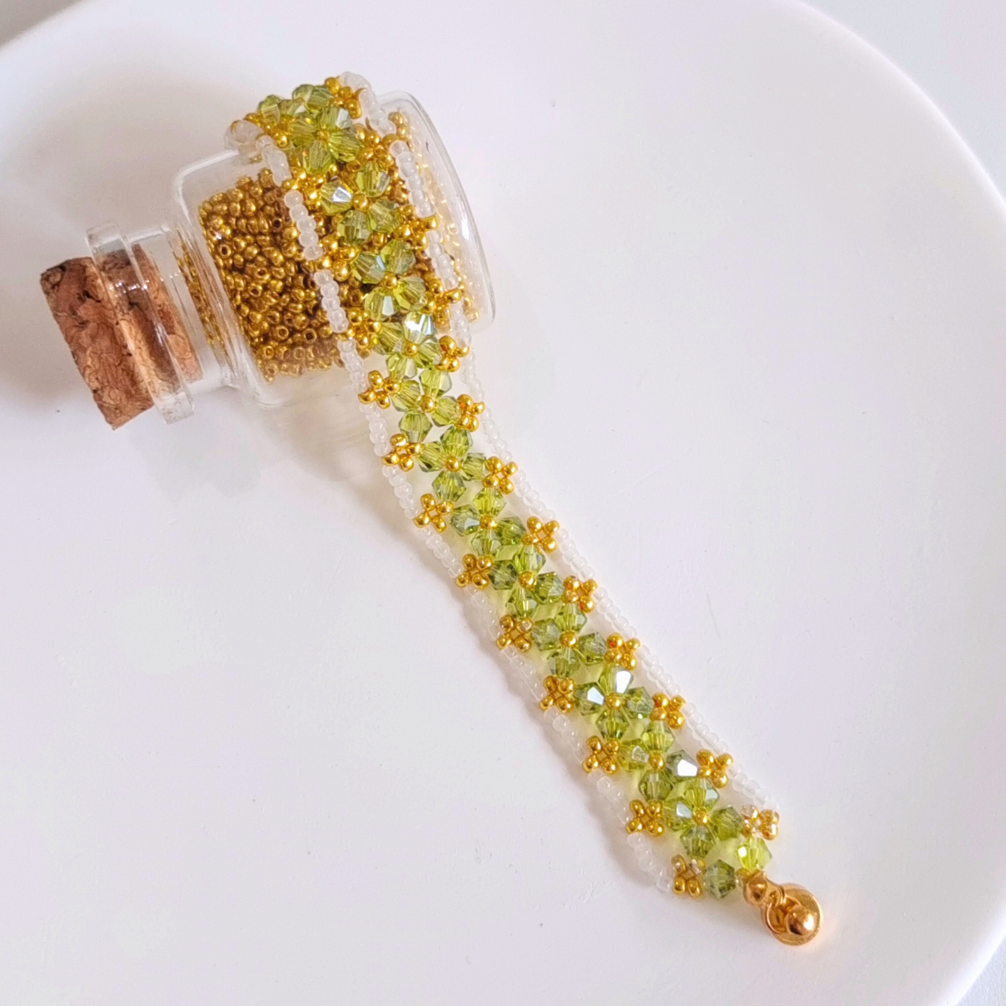 No.30 Handmade Beaded Bracelet Kit – Olive Green Diamond Beads, White Seed Beads – DIY Jewelry Making Set for Beginners – Gift for Her