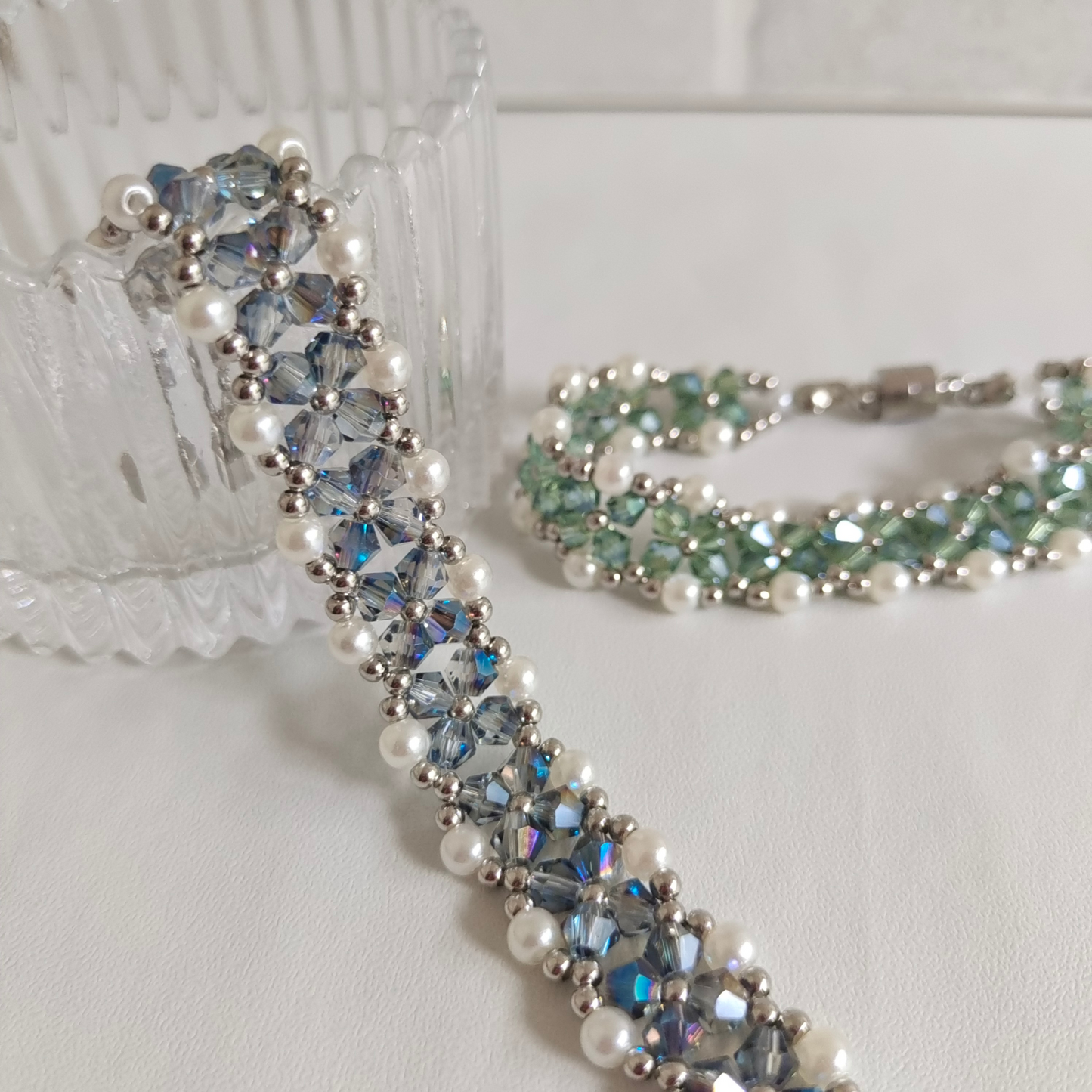 No.07 Handmade Beaded Bracelet Kit - 4mm Diamond Beads, 2.5mm Silver Seed Beads, 3mm & 4mm Pearls - DIY Craft Kit for Beginners