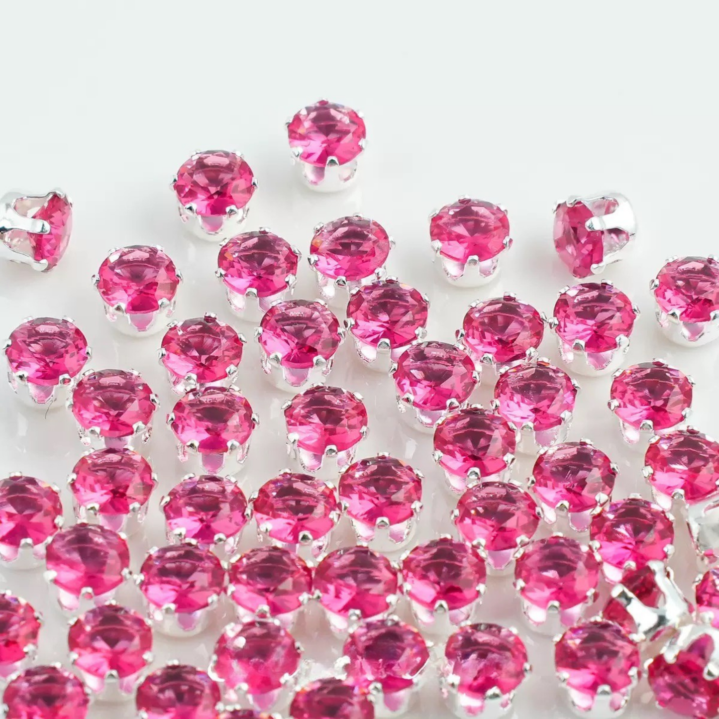 【A06】 5mm Round Zircon Beads – 50pcs Silver-Claw Rhinestones for DIY Handmade Jewelry