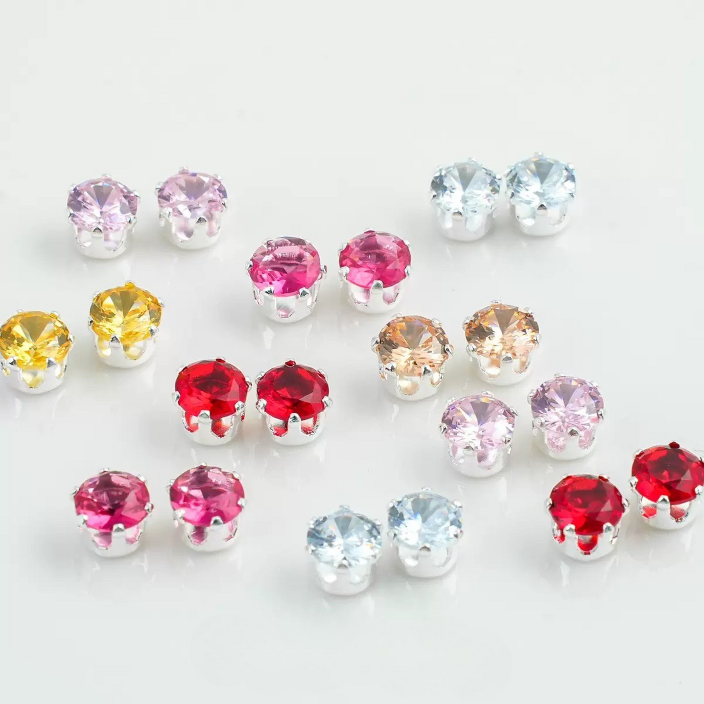 【A06】 5mm Round Zircon Beads – 50pcs Silver-Claw Rhinestones for DIY Handmade Jewelry