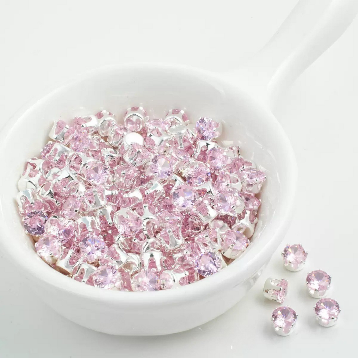 【A06】 5mm Round Zircon Beads – 50pcs Silver-Claw Rhinestones for DIY Handmade Jewelry