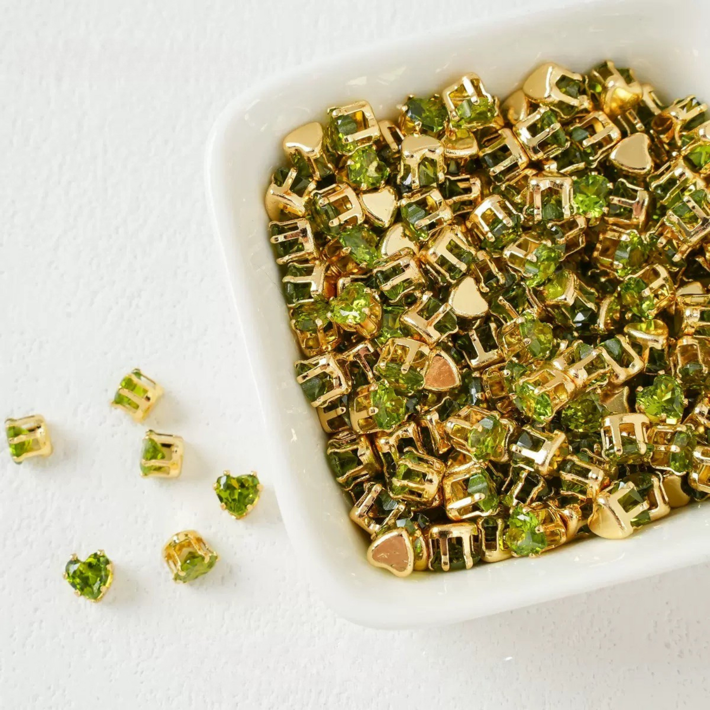 【A18】50pcs Heart Zircon Beads – 5x5mm Gold-Claw DIY Spacer for Handmade Jewelry