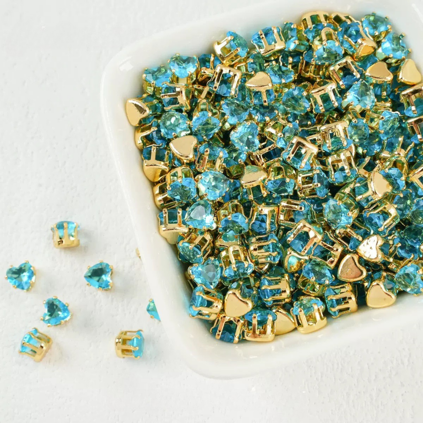 【A18】50pcs Heart Zircon Beads – 5x5mm Gold-Claw DIY Spacer for Handmade Jewelry