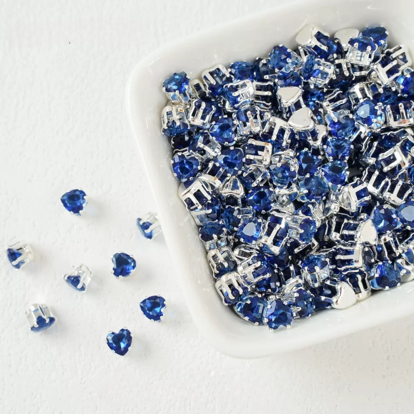 【A19】50pcs Heart Zircon Beads – 5x5mm Silver-Claw DIY Spacer for Handmade Jewelry
