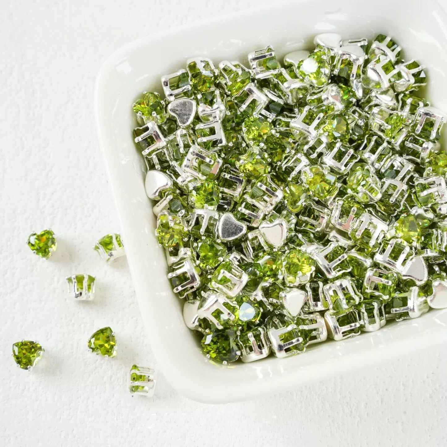 【A19】50pcs Heart Zircon Beads – 5x5mm Silver-Claw DIY Spacer for Handmade Jewelry