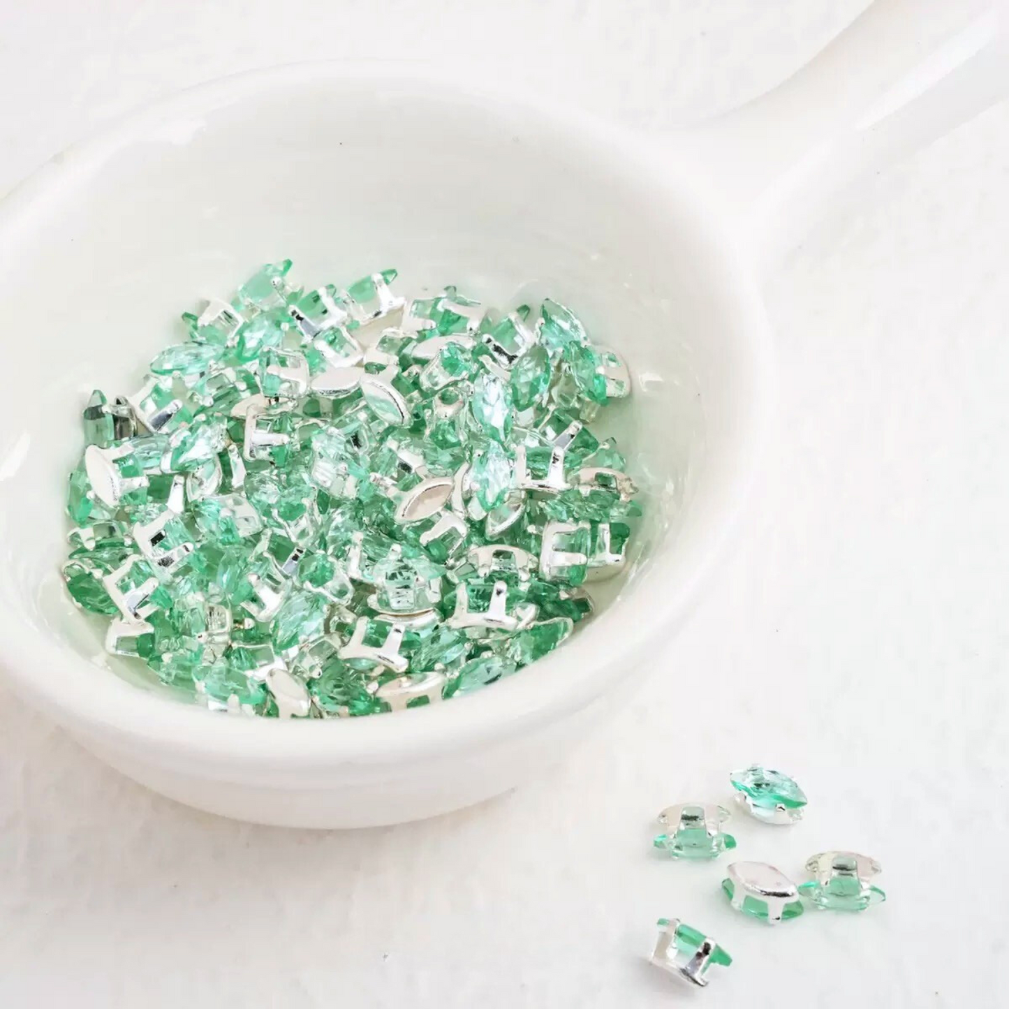 【A13】50pcs Marquise Zircon Spacer Beads – 3x6mm Silver-Claw DIY Jewelry Supplies