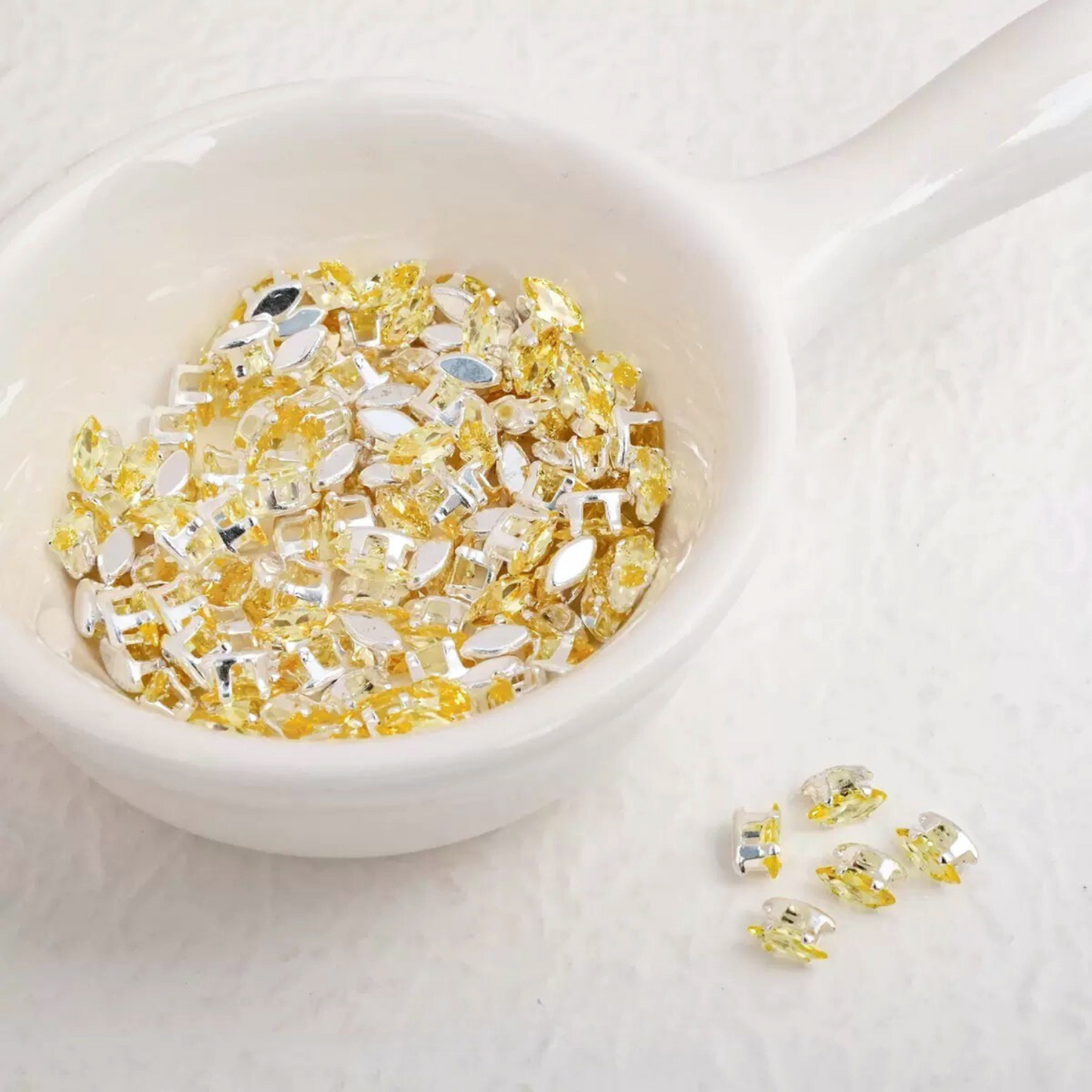 【A13】50pcs Marquise Zircon Spacer Beads – 3x6mm Silver-Claw DIY Jewelry Supplies