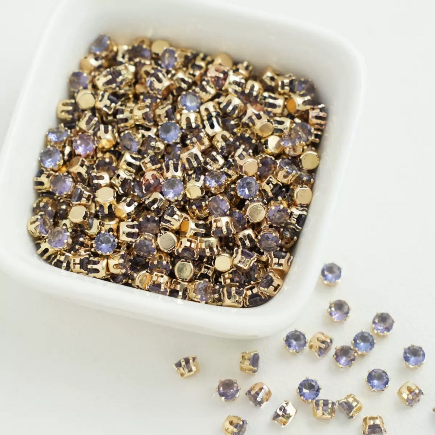 【A03】50pcs 4mm Round Zircon Beads – Gold-Claw Rhinestones for DIY Handmade Jewelry