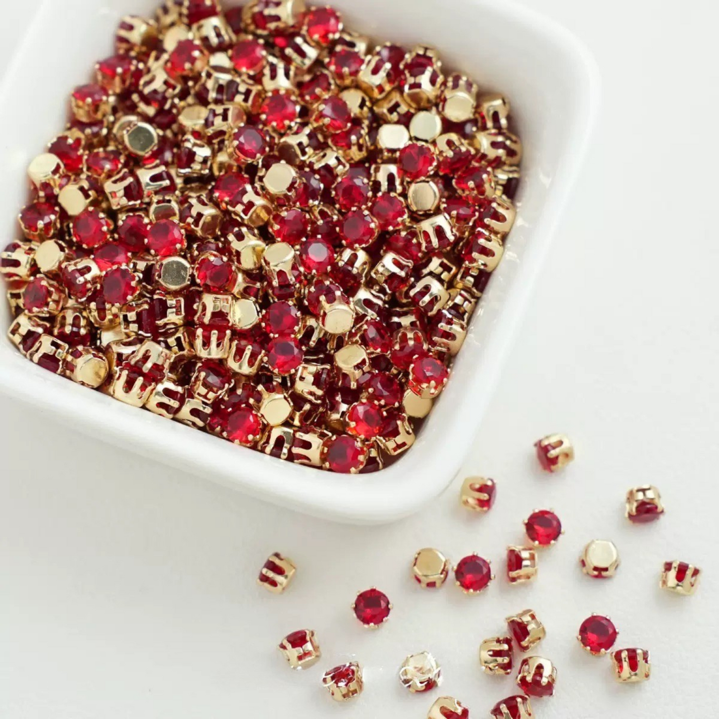 【A03】50pcs 4mm Round Zircon Beads – Gold-Claw Rhinestones for DIY Handmade Jewelry