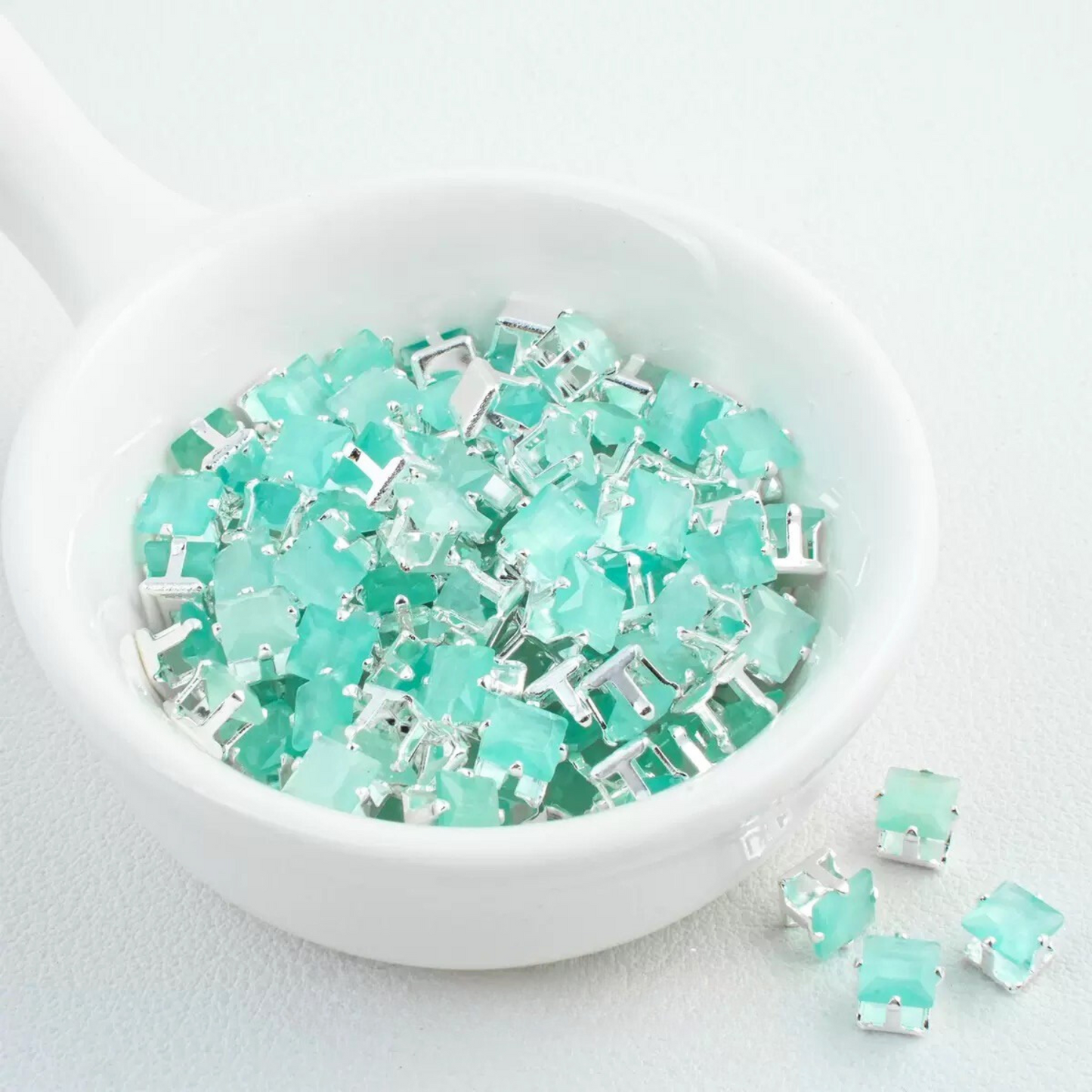 【A11】50pcs Square Zircon Beads – 5x5mm Silver-Claw DIY Spacer for Handmade Jewelry