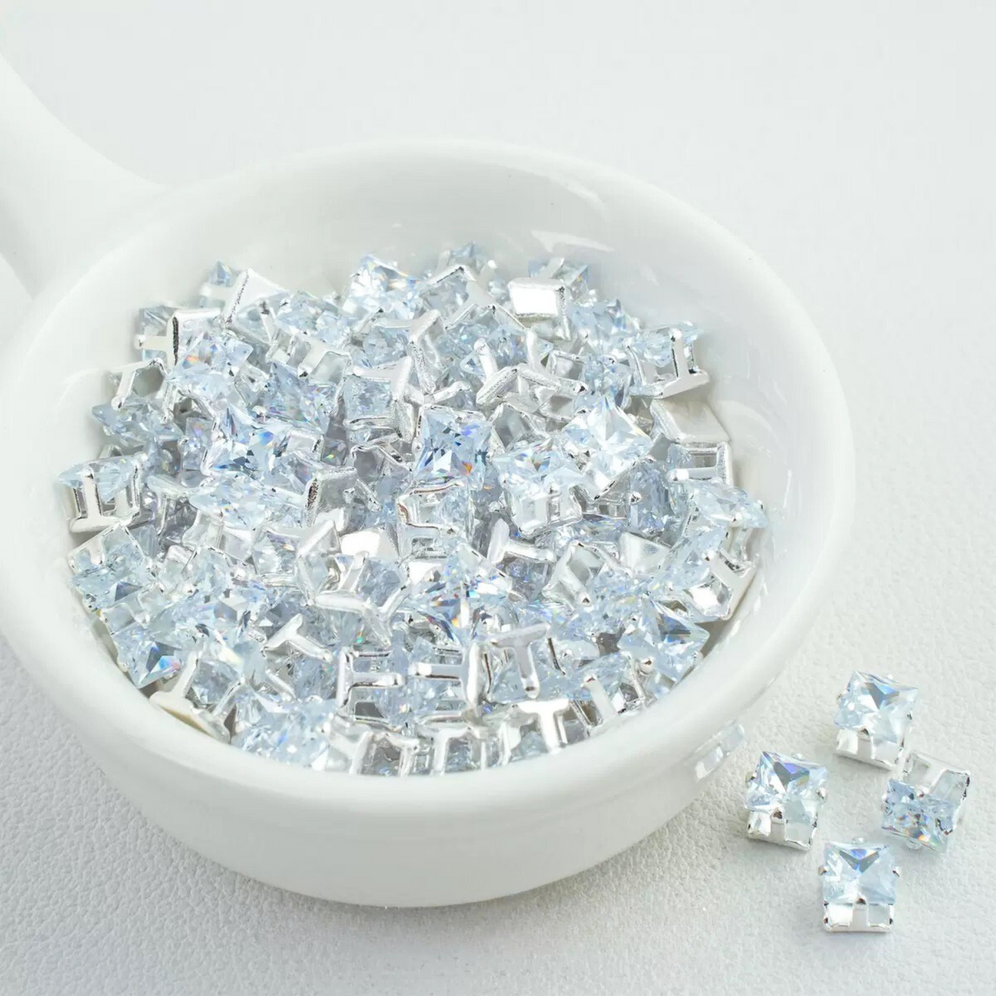 【A11】50pcs Square Zircon Beads – 5x5mm Silver-Claw DIY Spacer for Handmade Jewelry